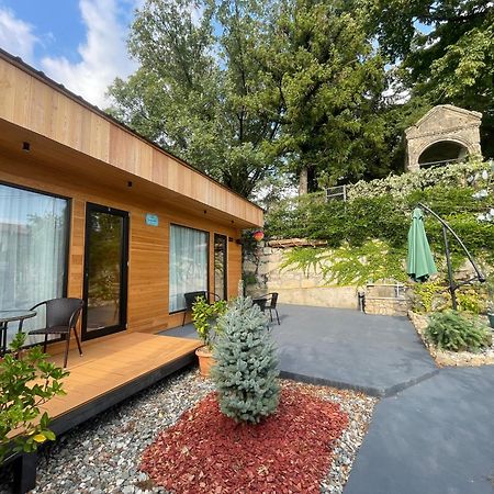 Garden Rooms In クタイシ エクステリア 写真