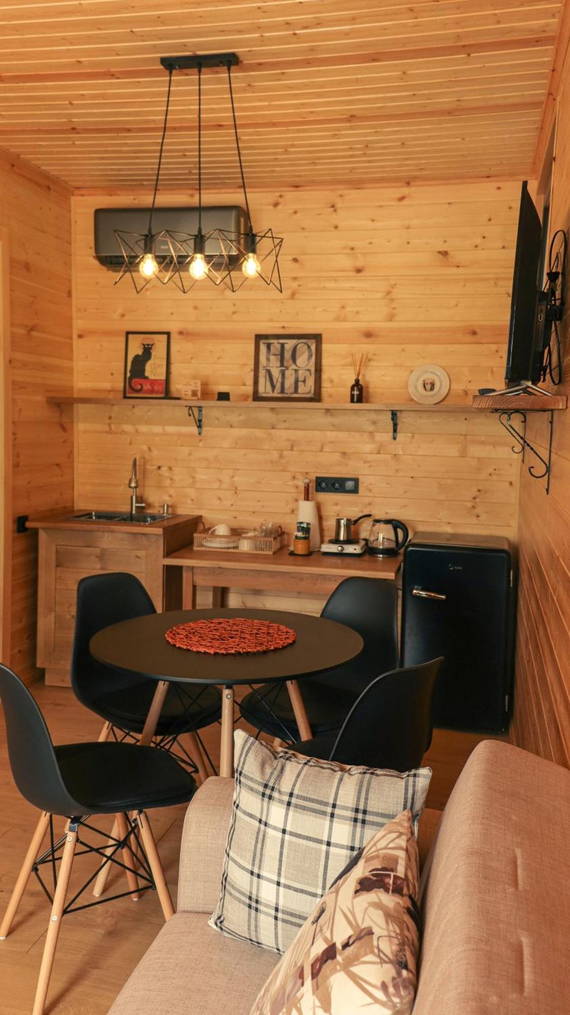 Garden Rooms In クタイシ エクステリア 写真