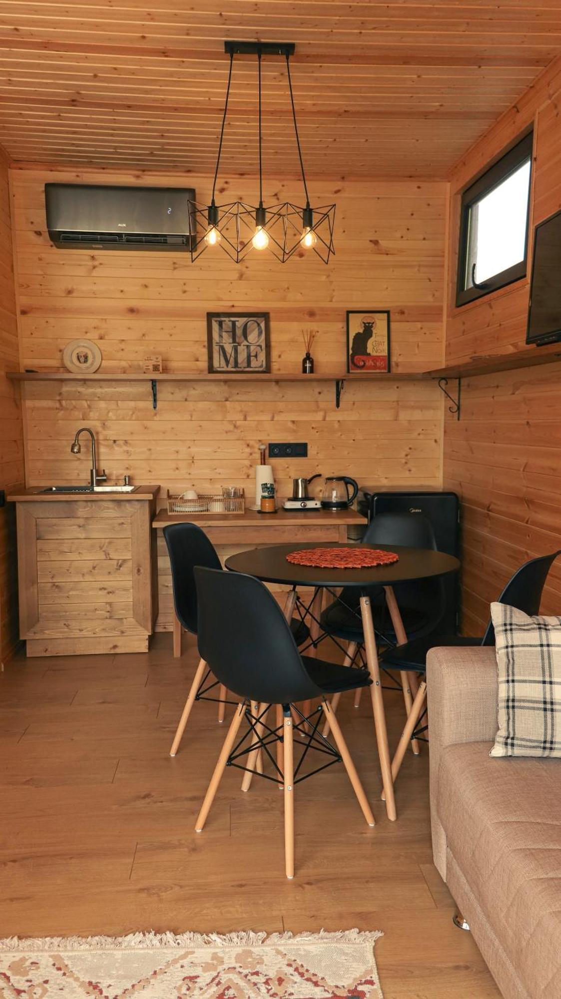 Garden Rooms In クタイシ エクステリア 写真